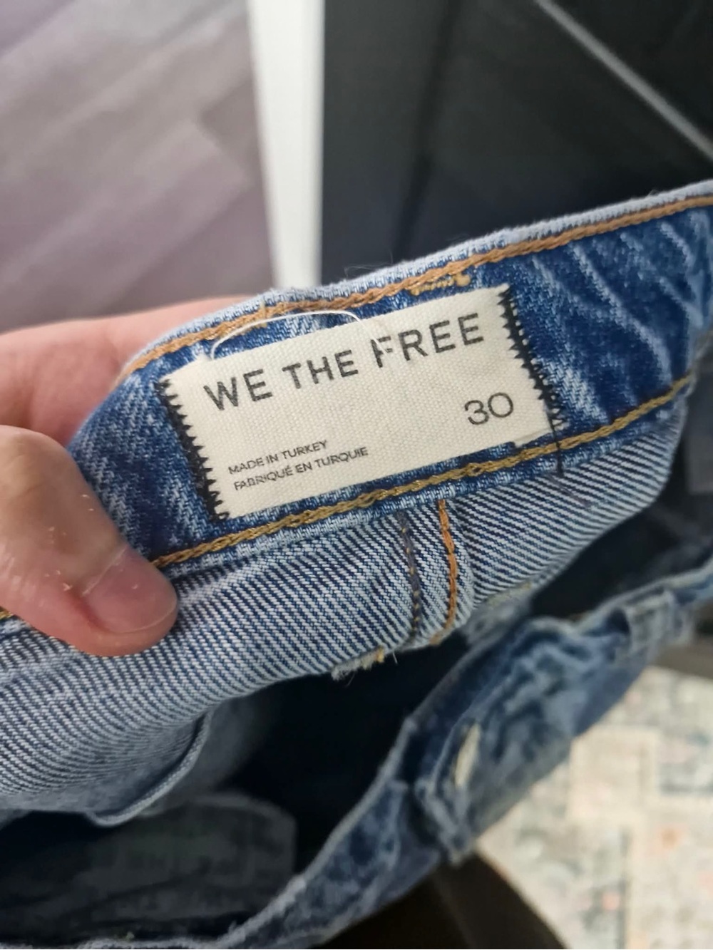 Free people WE THE FREE flower barrel jeans size 30 - Picture 3 of 3